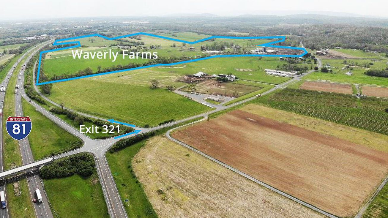 669 Hopewell Rd, Clear Brook, VA 22624