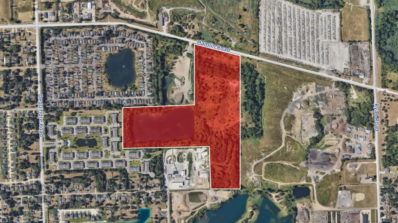 3328 Hamlin Rd, Shelby Township, MI 48317