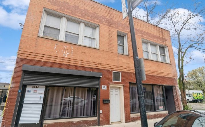 Pictures of Mixed Use, Office, Retail property located at 5742 W Chicago Ave, Chicago, IL 60651 for sales - image #1