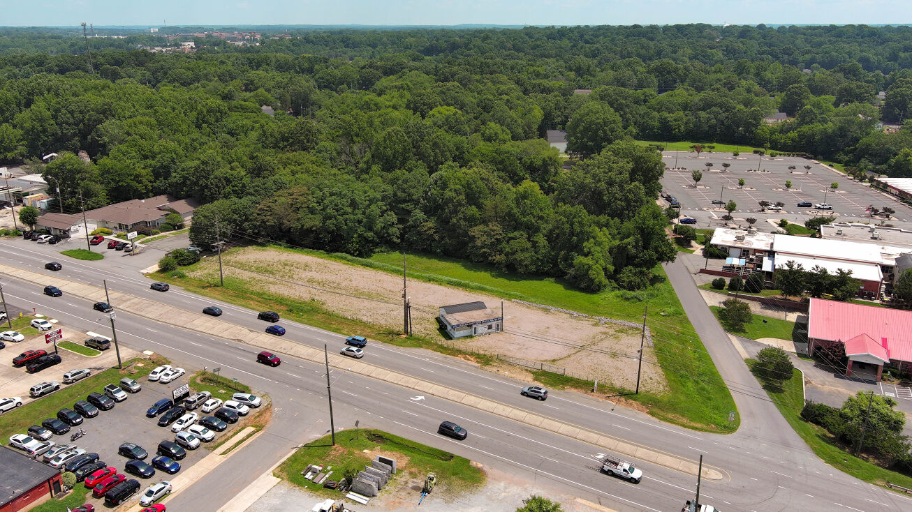 688 Concord Pkwy N, Concord, NC 28027