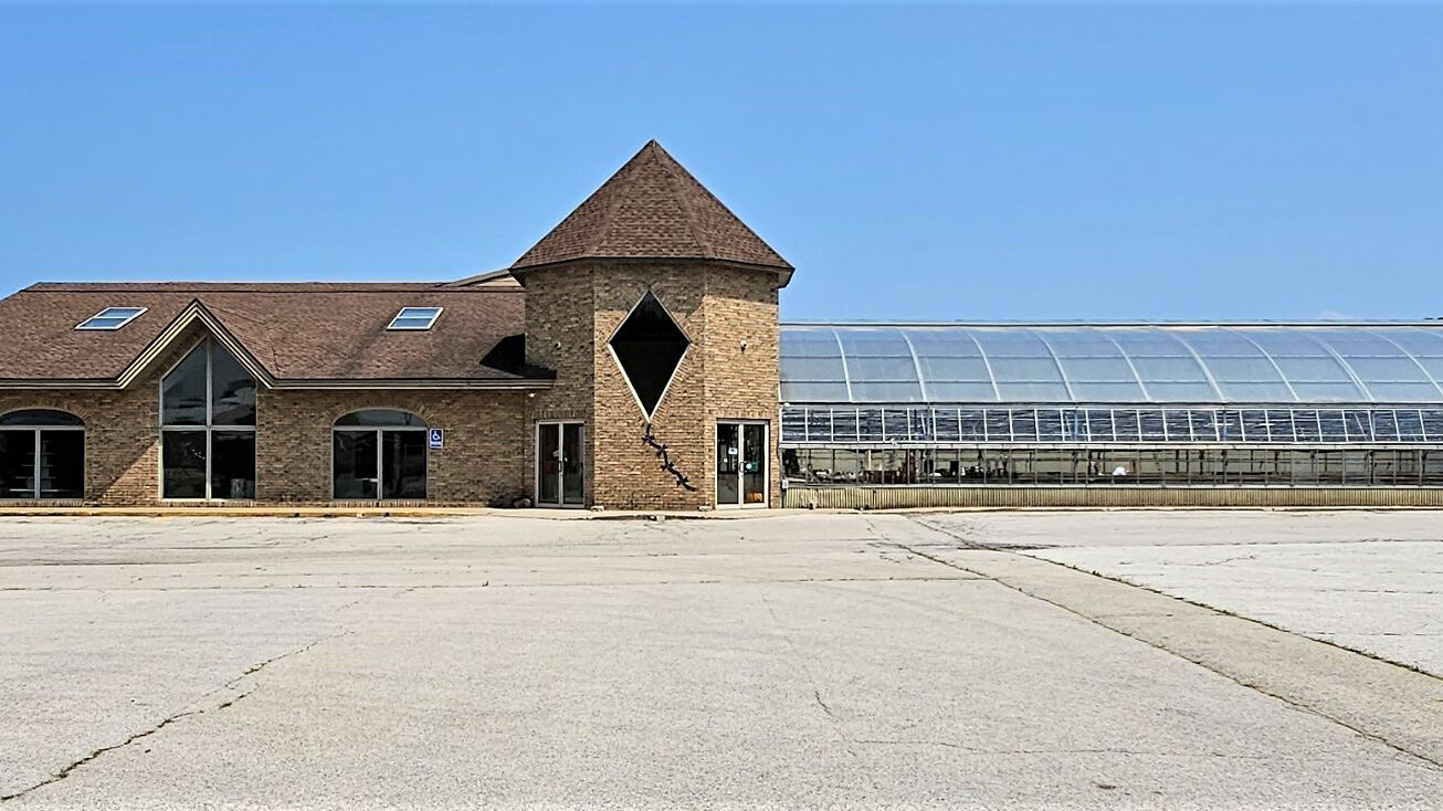 1717 S Euclid Ave, Bay City, MI 48706