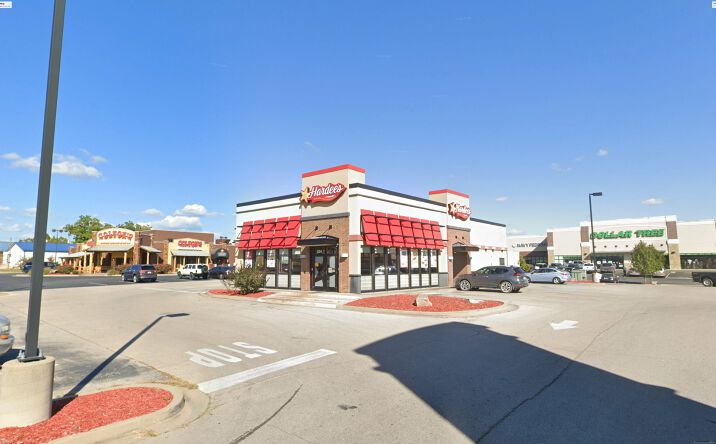 Pictures of Retail property located at 326 Marshall Dr, Saint Robert, MO 65584 for sales - image #1