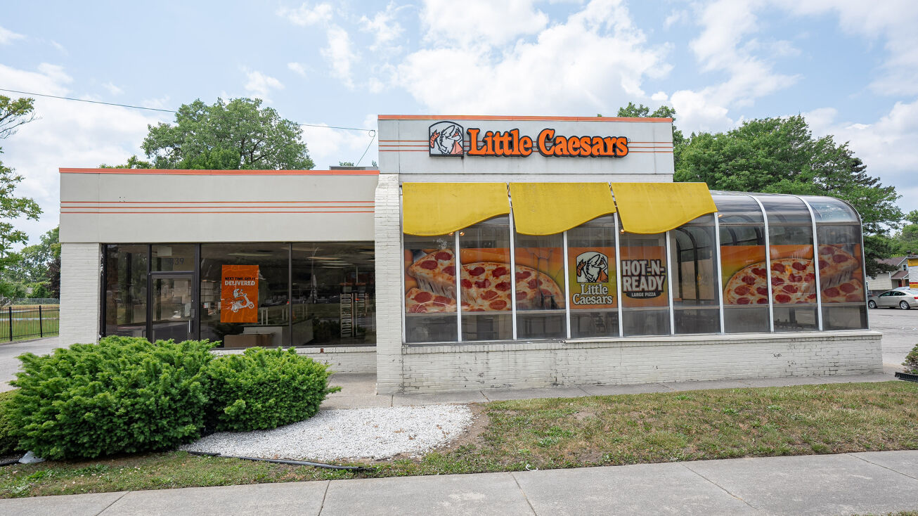 15839 Telegraph Rd, Redford Charter Township, MI 48239