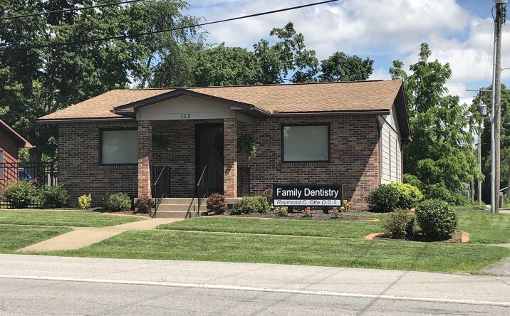Pictures of Office property located at 112 W MAIN Street, Goreville, IL 62939 for sales - image #1
