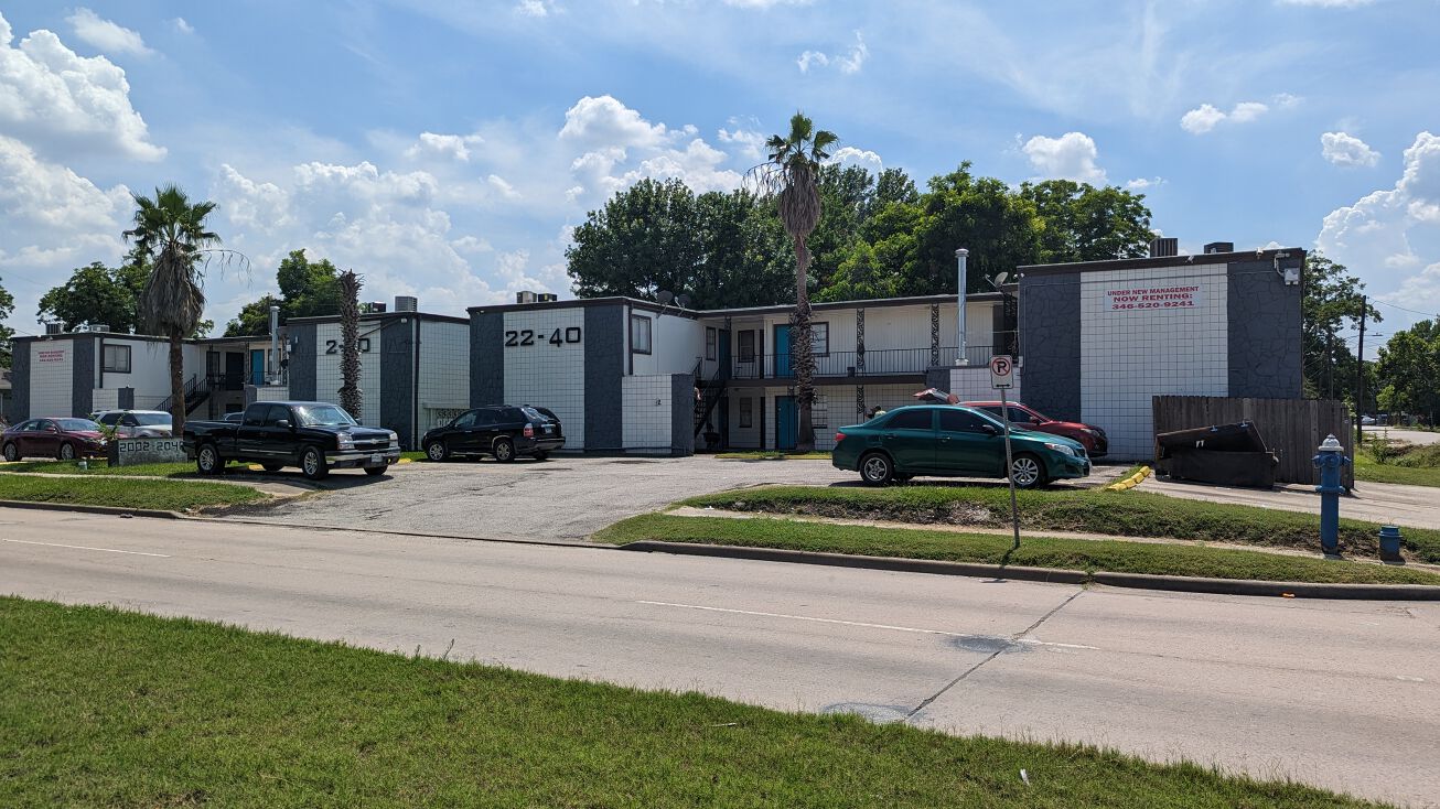 2002 N Wayside Dr, Houston, TX 77020