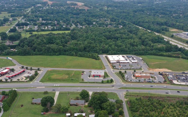 Pictures of Retail, Multifamily, Office, Land property located at 1331 Glenn Center Drive & 1449 Glenn Center Drive, Kernersville, NC 27284 for sales - image #1