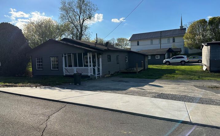 Pictures of Multifamily property located at 1610 Chippewa Ave SE, Cleveland, TN 37311 for sales - image #1