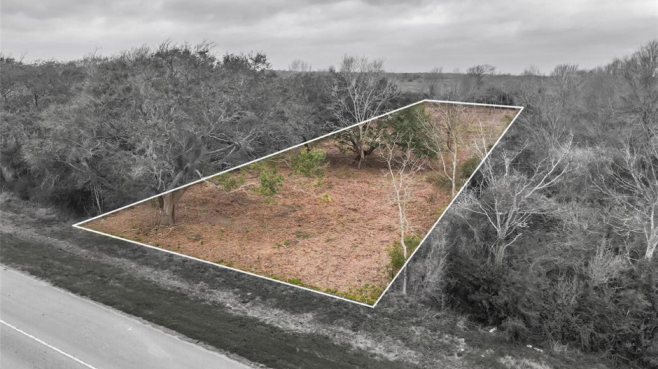 01 Fm 521, Holiday Lakes, TX 77515