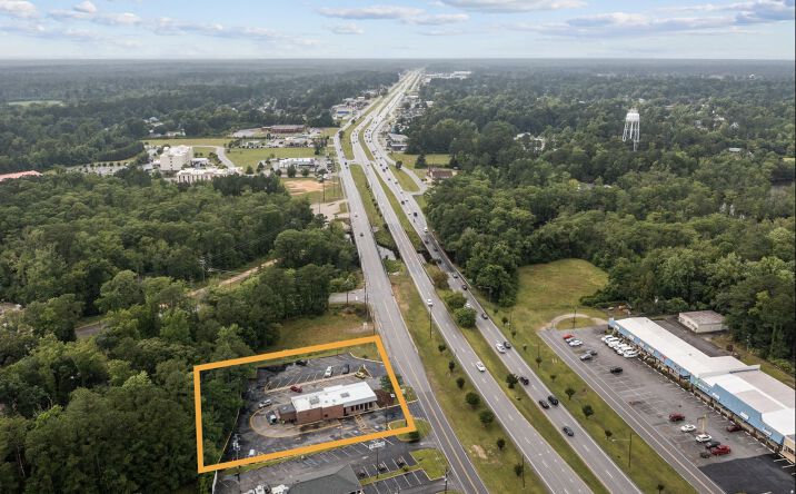 Pictures of Retail property located at 413 W Main St, Havelock, NC 28532 for sales - image #1
