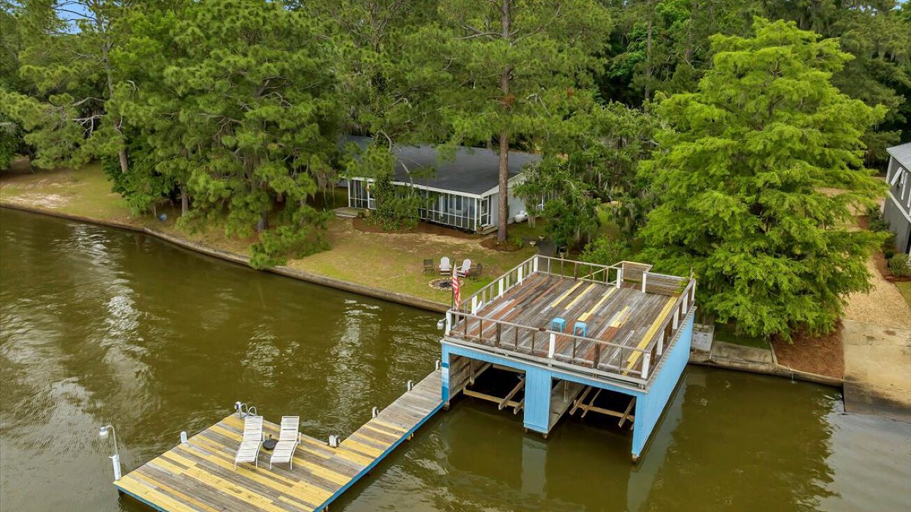 540 Cork Ferry Rd, Cordele, GA 31015