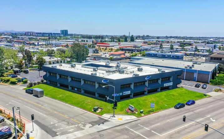 7807 CONVOY CT San Diego CA 92111 1213 APN: 3560405600 Crexi com