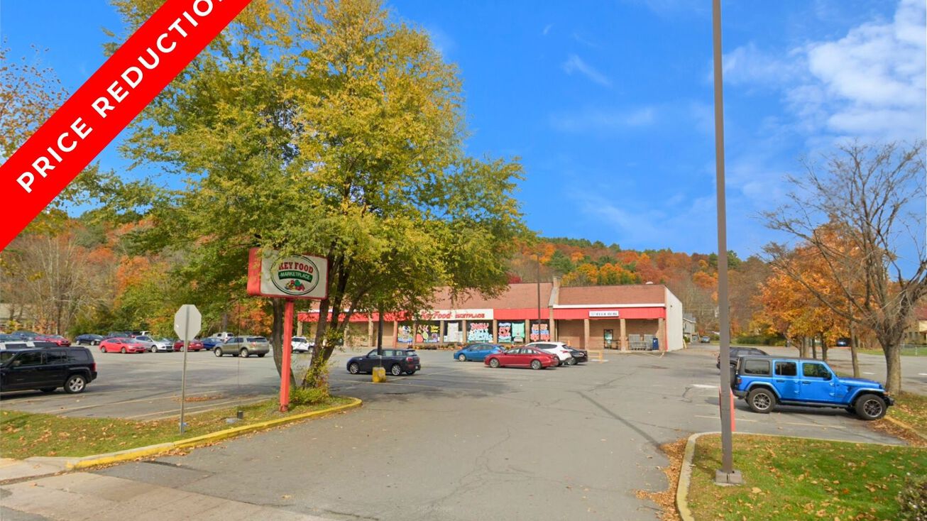 Pictures of Retail property located at 501 W Harford St, Milford, PA 18337 for sales - image #1