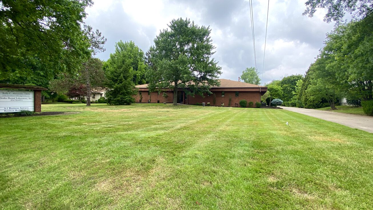 193 East Ave, Tallmadge, OH 44278