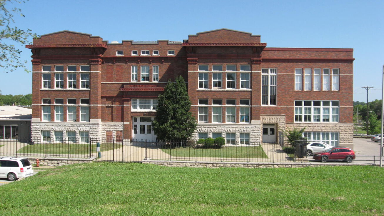 824 State Ave, Kansas City, KS 66101