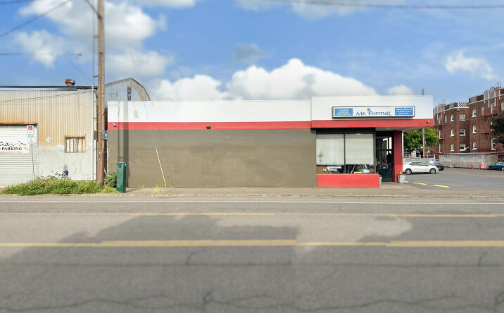 Pictures of Retail property located at 1103 SE 7th Ave, Portland, OR 97214 for sales - image #1