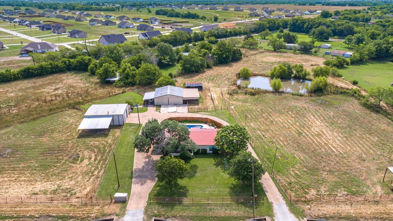 7837 TX34, Terrell, TX 75161