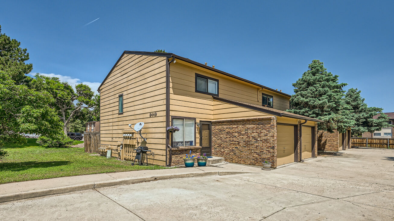 8447 W Dakota Ave, Lakewood, CO 80226