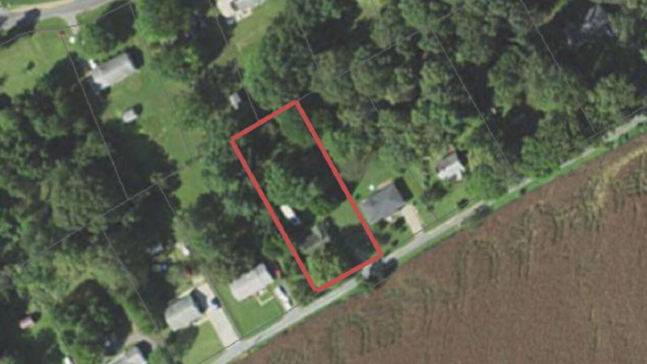 137 Rustic Acres Ln, Queenstown, MD 21658