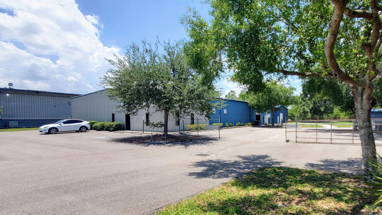 7702 Industrial Ln, Tampa, FL 33637