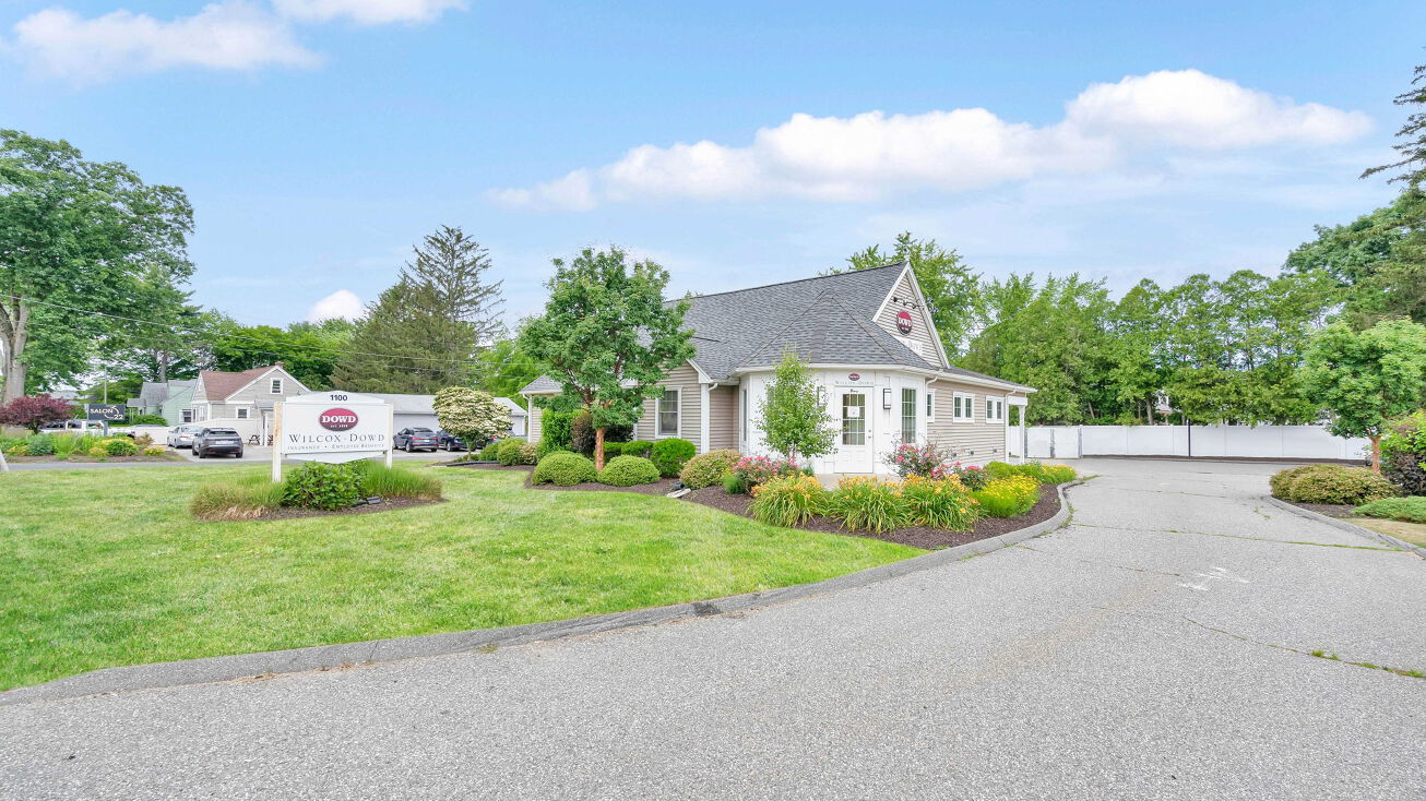 1100 Springfield St, Agawam, MA 01030