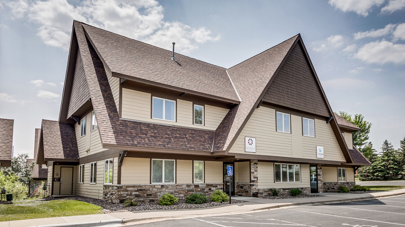 2103 County Rd D E, Maplewood, MN 55109 Office Property for Sale 2103 County Road D East