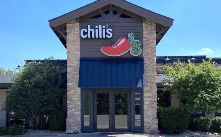 Pictures of Retail property located at 809 W McGalliard Rd, Muncie, IN 47303 for sales - image #1