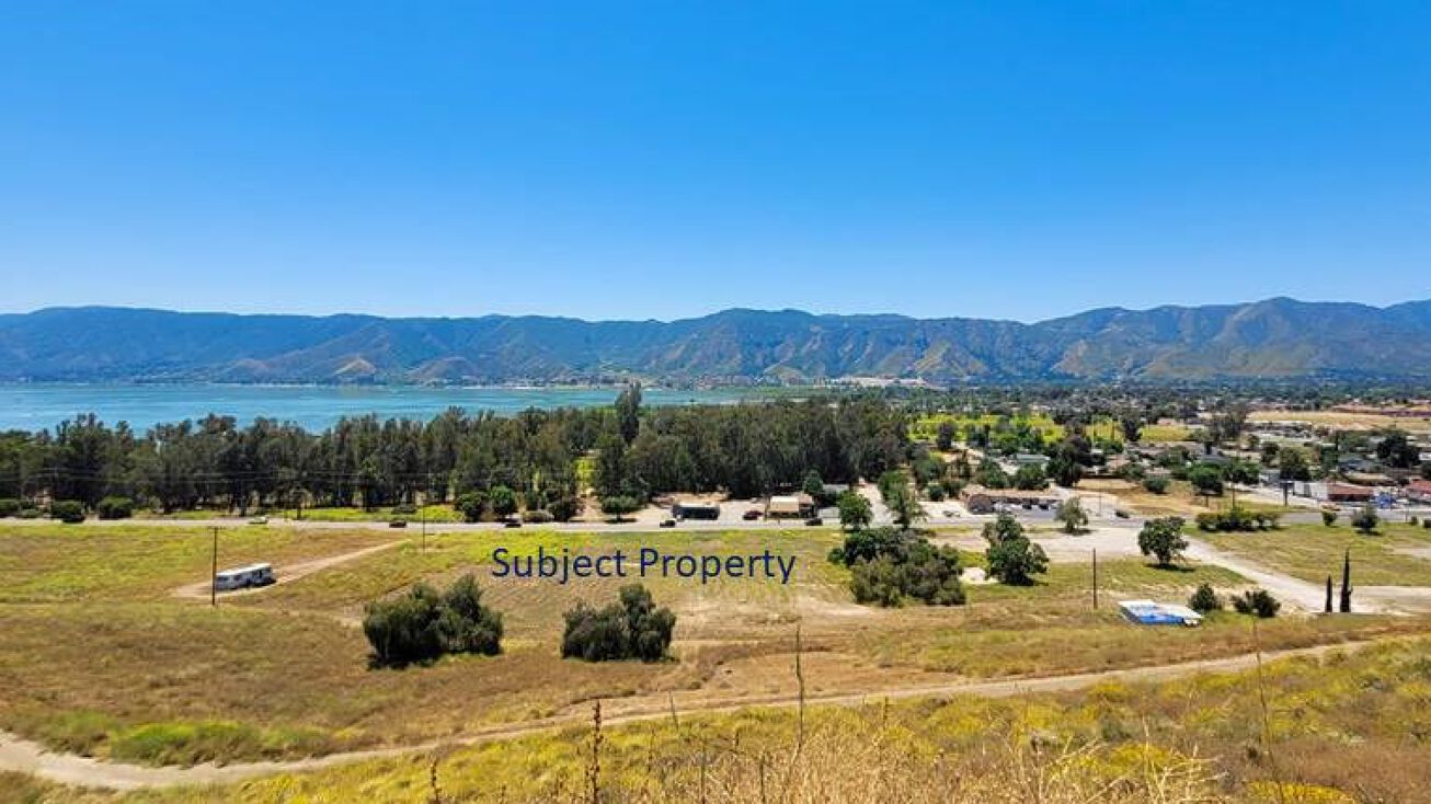 16962 E Lakeshore Dr, Lake Elsinore, CA 92530