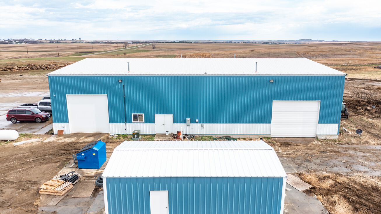 4901 80th St NE, Bismarck, ND 58503