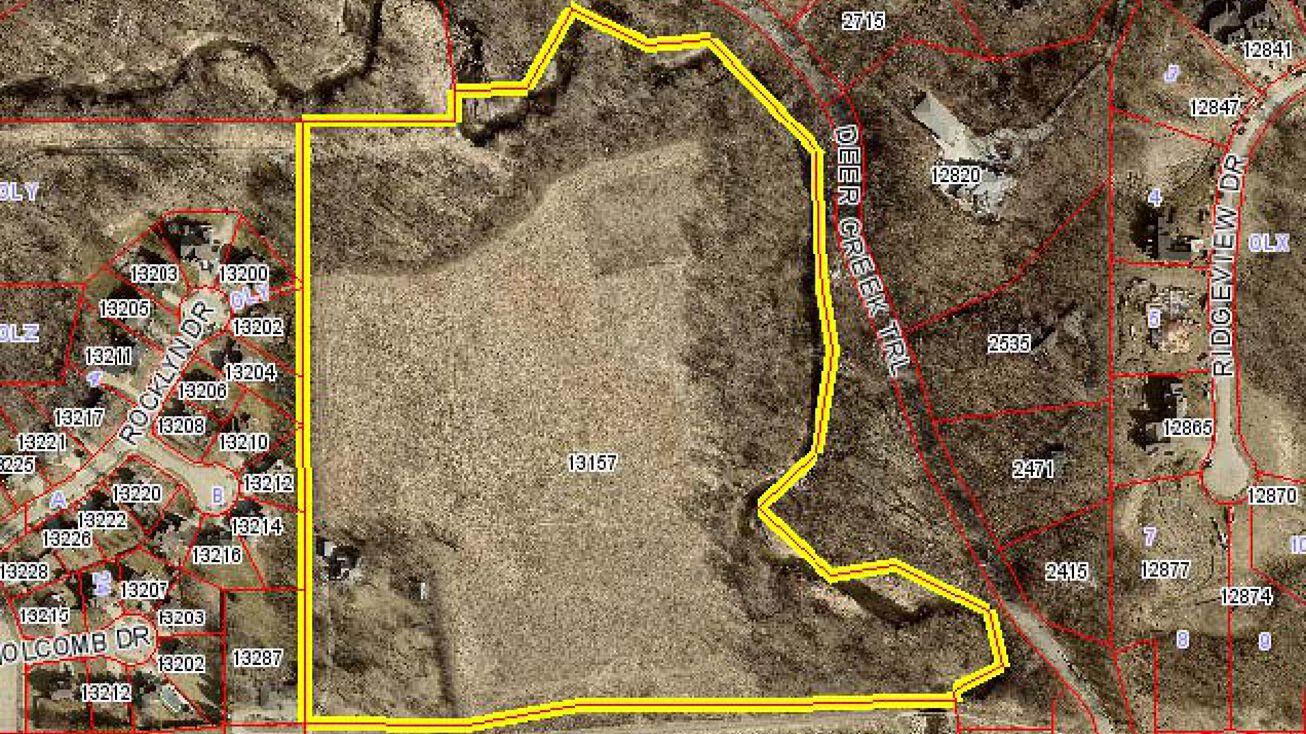 13157 Hickman Rd, Clive, IA 50325