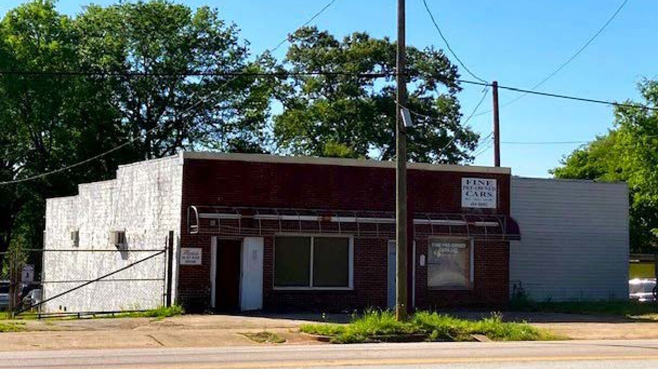 2405 Old Rd, Greenville, SC 29609