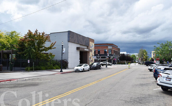 Pictures of Retail property located at 802 Arthur St, Caldwell, ID 83605 for comps - image #1