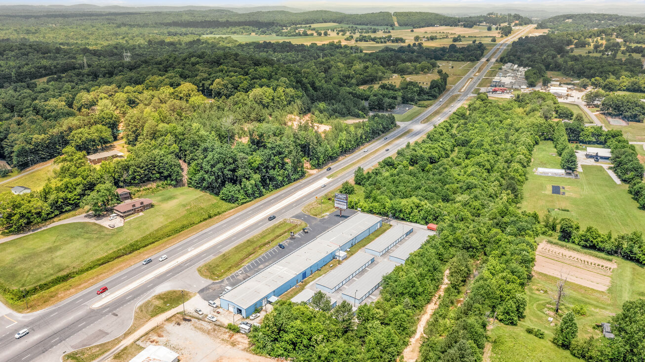 3807 US431, Anniston, AL 36206