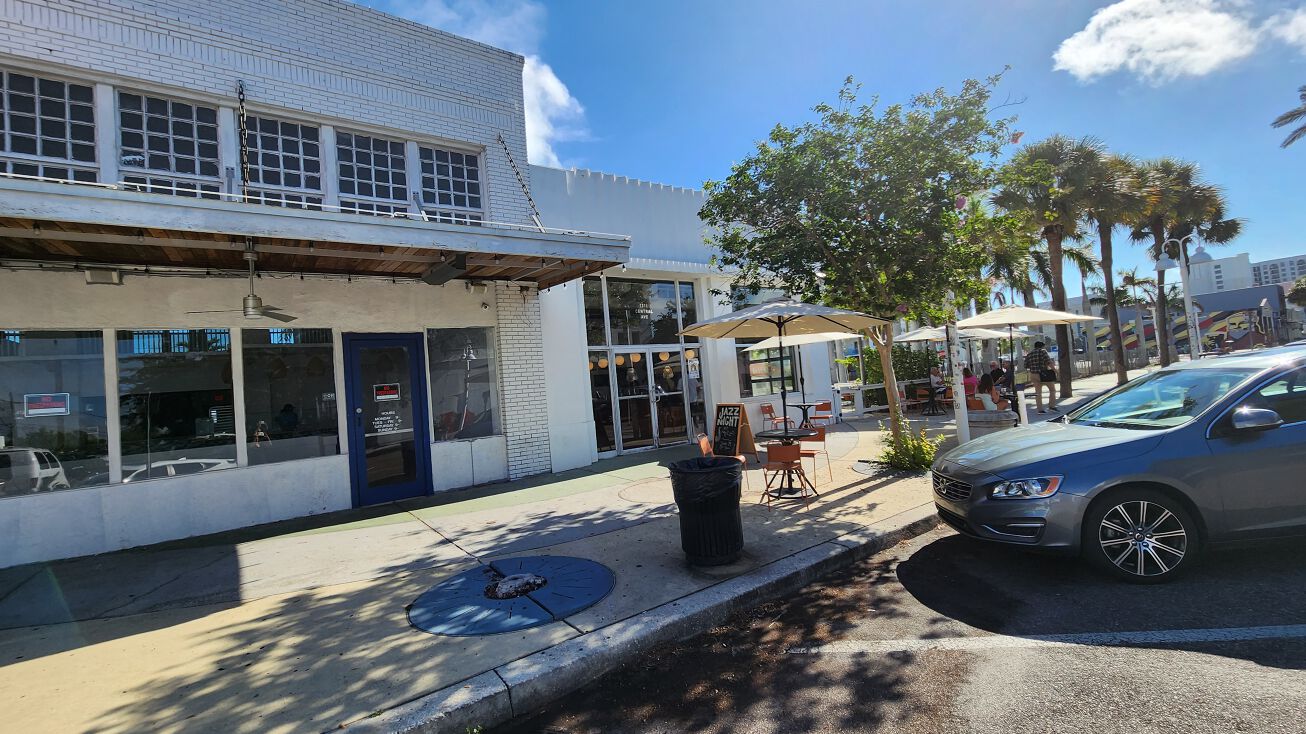 1113 Central Ave, St. Petersburg, FL 33705 Mixed Use Property for