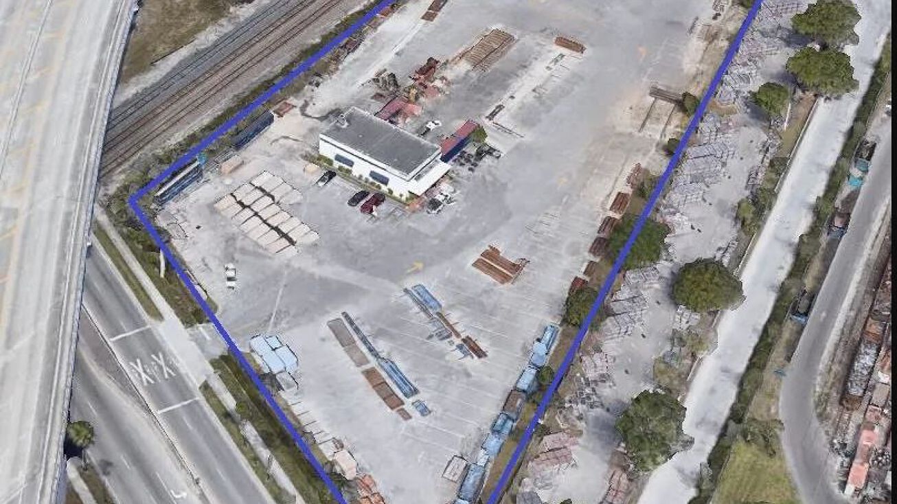 1377 Hammondville Rd, Pompano Beach, FL 33069