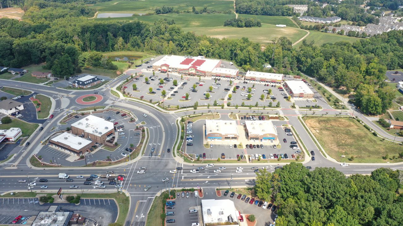 715 S Cherry St, Kernersville, NC 27284