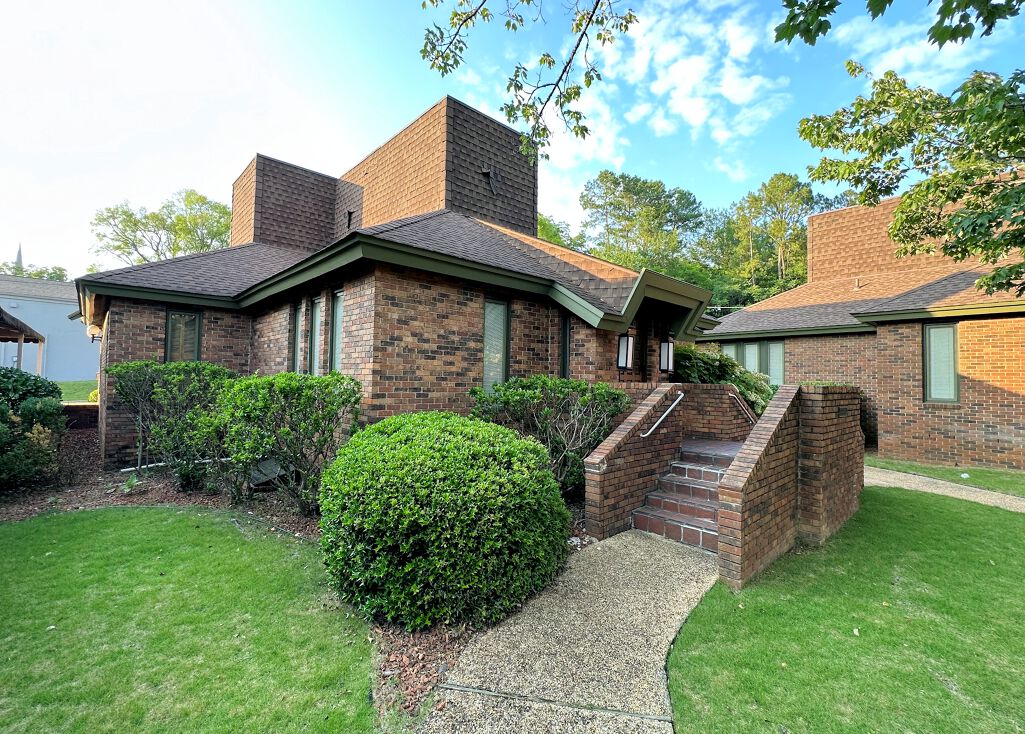 2319 Whitesburg Dr, Huntsville, AL 35801 Office Property for Sale