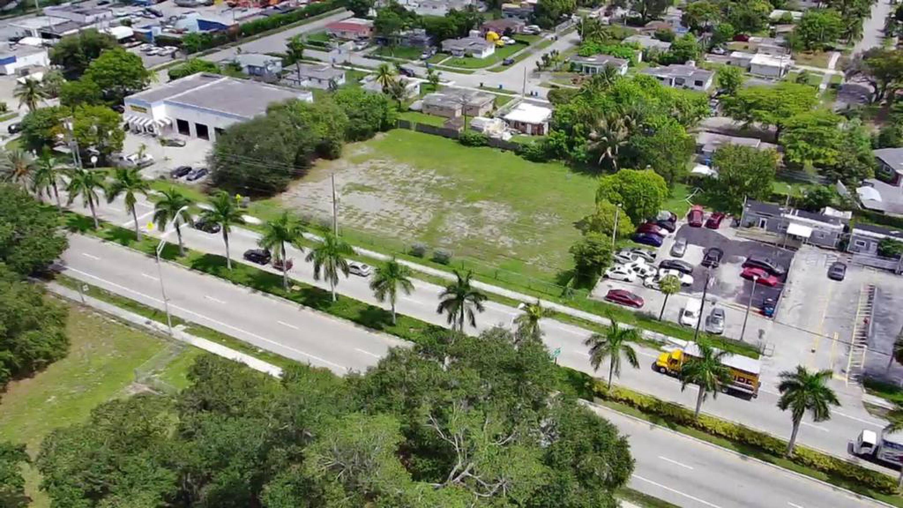 5421 W Hallandale Beach Blvd, West Park, FL 33023