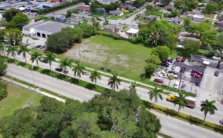 Pictures of Land property located at 5421 W Hallandale Beach Blvd and 5220 W Hallandale Beach Blvd, West Park, FL 33023 for sales - image #1
