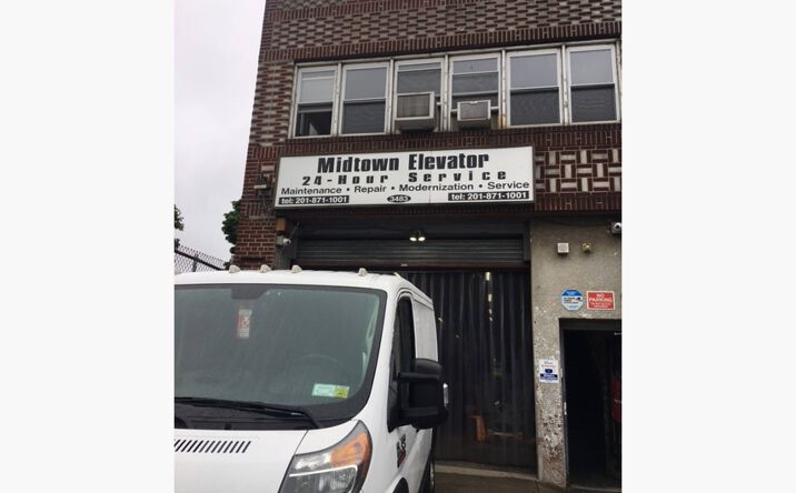 Pictures of Retail property located at 3483 Fort Hamilton Pkwy, Brooklyn, NY 11218 for sales - image #1