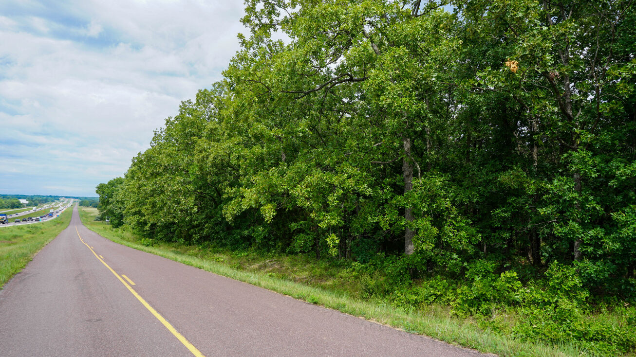 Vineyard Road, Cuba, MO 65453