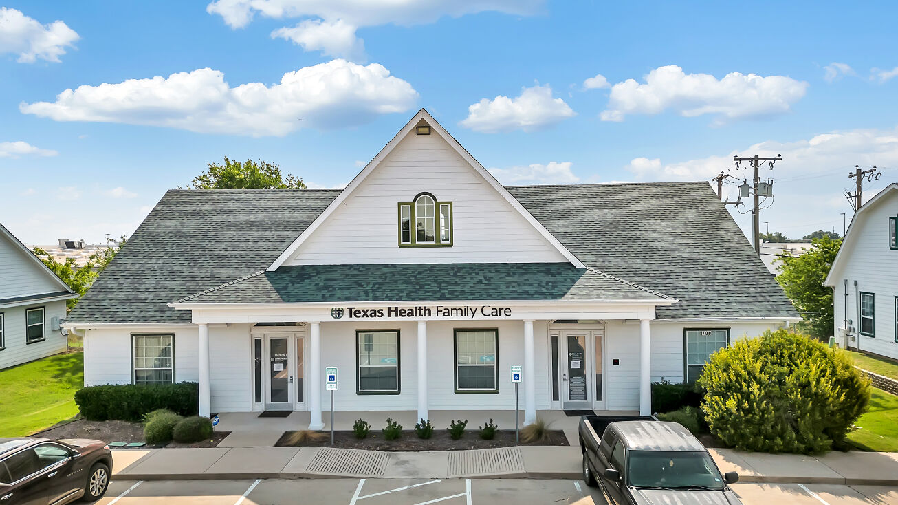 709 W Bailey Boswell Rd, Saginaw, TX 76179