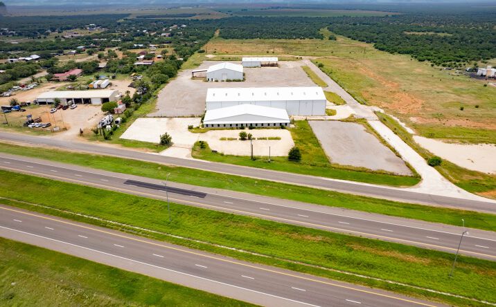 Pictures of Industrial property located at 15000 S Interstate Hwy 35, Dilley, TX 78017 for sales - image #1