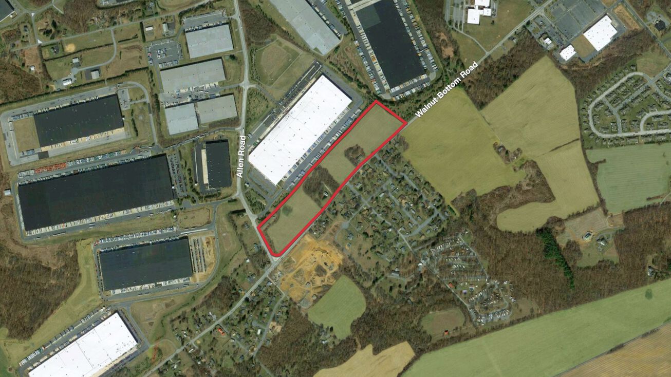 S Allen Rd, Jarratt, VA 23867