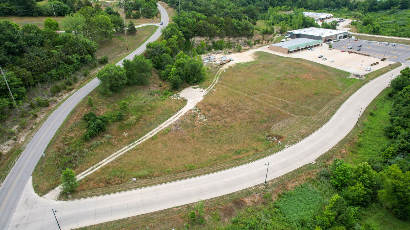 Bavarian Hills Plaza, Hermann, MO 65041