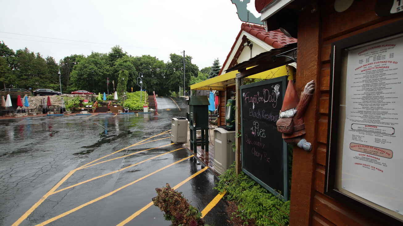 4054 Main St, Fish Creek, WI 54212