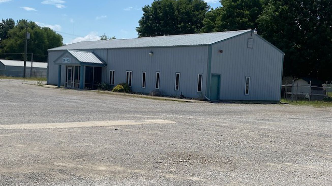 113 White Church Rd, Princeton, IN 47670 Office Property for Sale