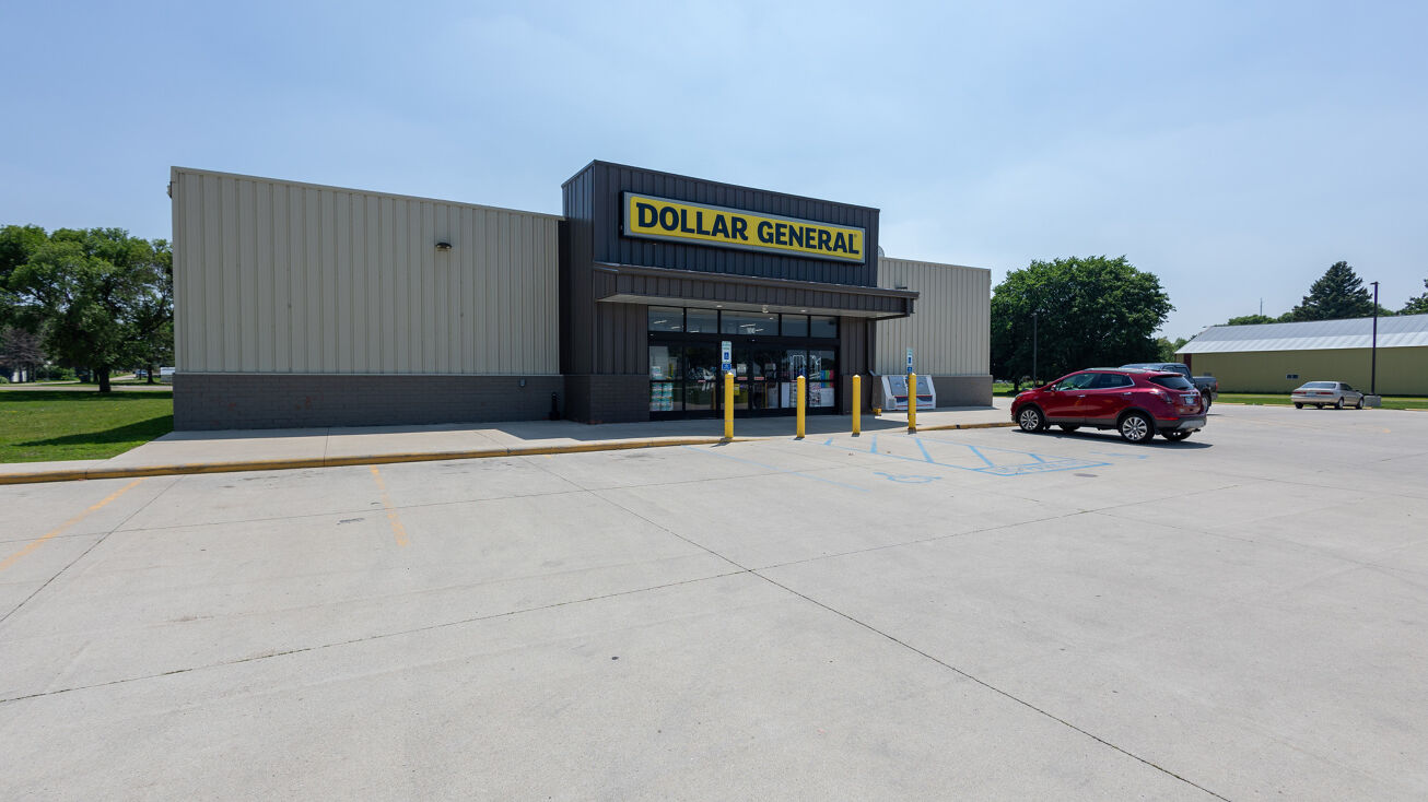 100 Lincoln Ave W, Fairfax, MN 55332