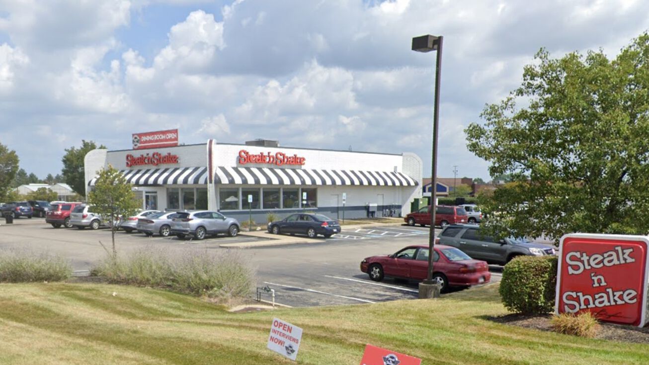 2856 Centre Dr, Fairborn, OH 45324