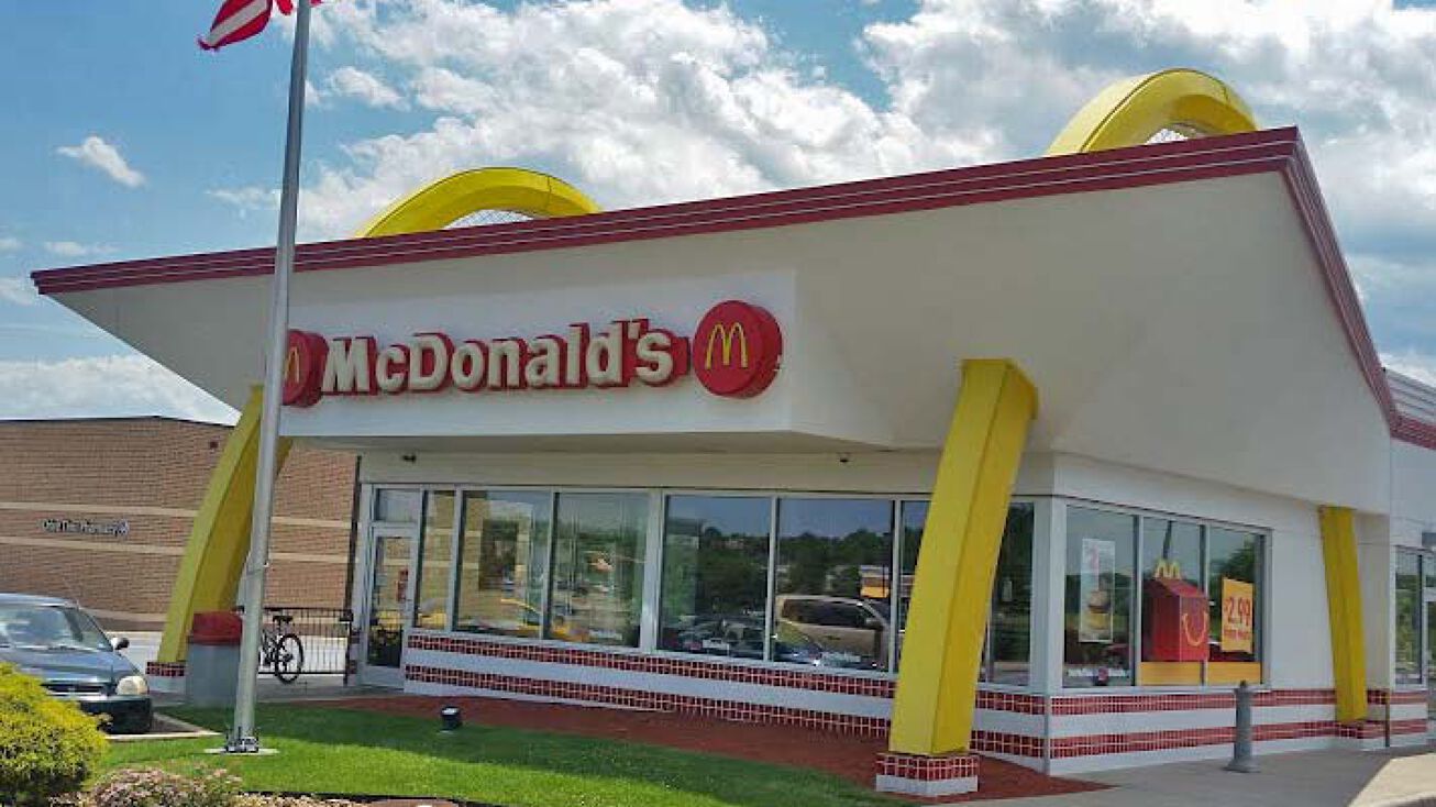 Pictures of Retail property located at Boulevard at Potomac Towne, Ranson, WV 25438 for sales - image #1