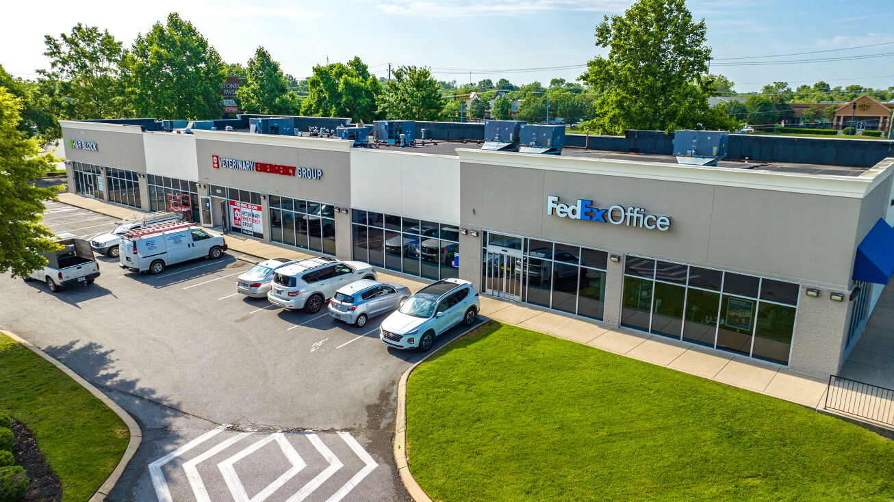 207 Stones River Mall Blvd, Murfreesboro, TN 37129